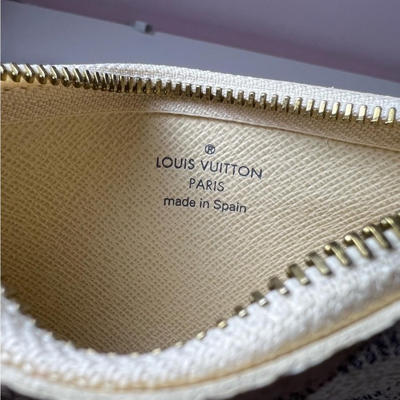 ❣️❣️❣️SOLD on FB❣️❣️❣️Damier Azur Cles ***Discontinued*** - Picture 7 of 10